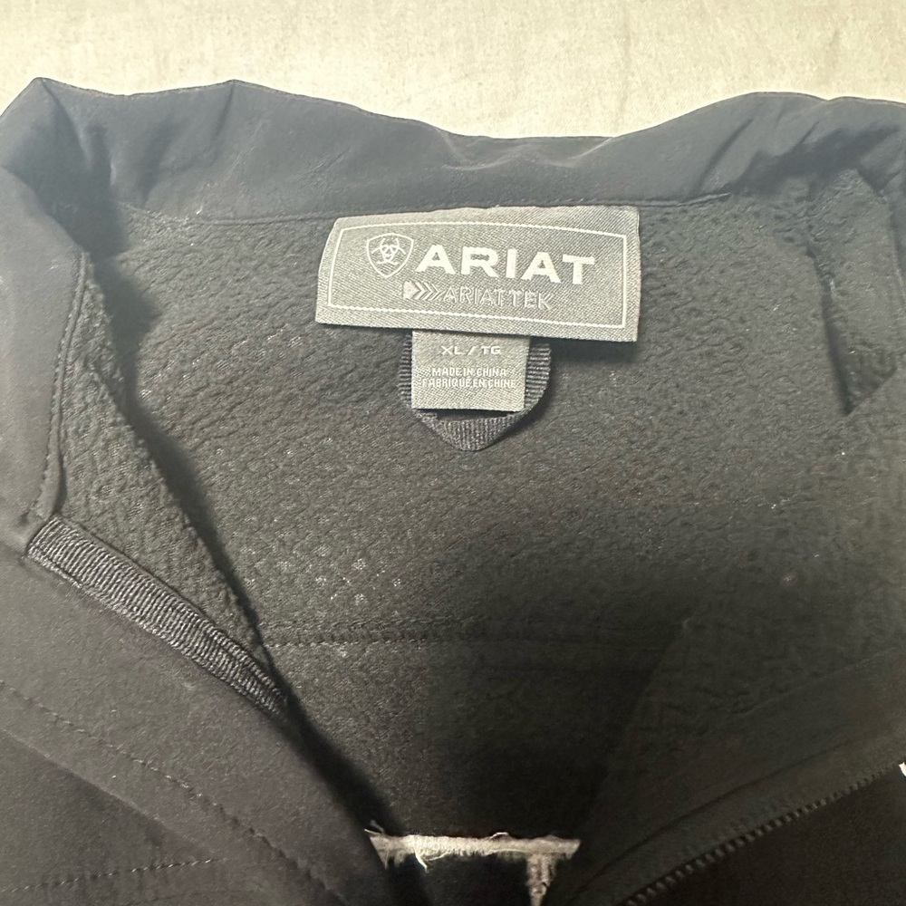 Black Ariat Jacket . Mexican Edition - image 2